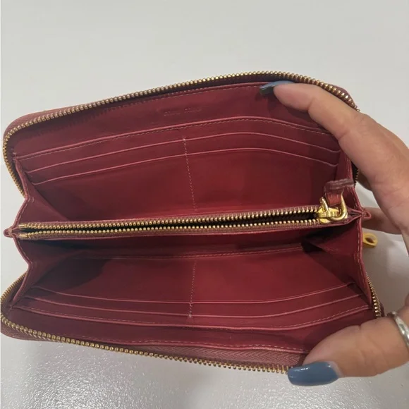 Miu Miu Salmon color Crocodile Embossed Wallet - Picture 4 of 11